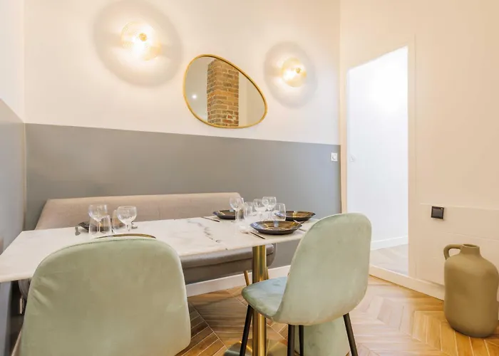 2br-6p - Gare De L'est Apartment *